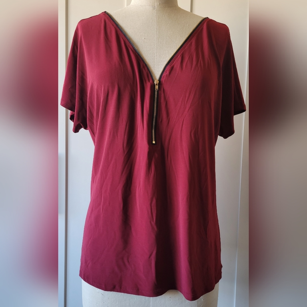 Short Sleeve Shirt with Gold Zipper V-neck